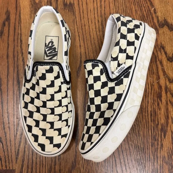 Vans Checkerboard Slip-On Sneakers sz 7 Women’s - Picture 10 of 14